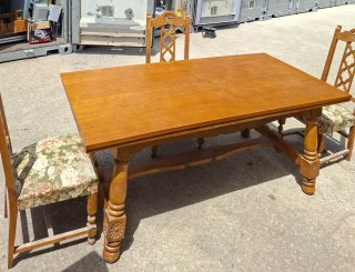 Mesa extensible comedor + 3 sillas