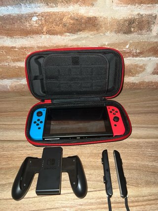 Nintendo Switch + Juegos