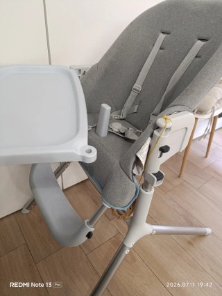Trona reclinable gris BABYMOOV