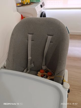 Trona reclinable gris BABYMOOV