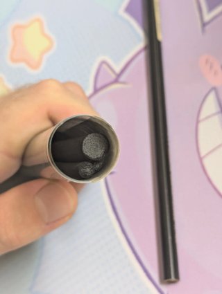 Matite e bastoncini di carbone per disegno