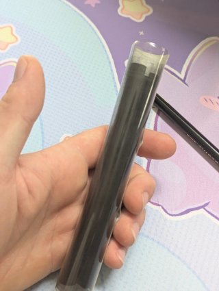 Matite e bastoncini di carbone per disegno
