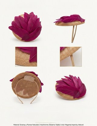 Tocado de plumas burdeos