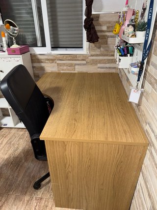 Escritorio de estudio de madera