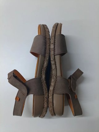 El Naturalista, sandalias marrones unisex, piel