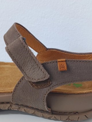 El Naturalista, sandalias marrones unisex, piel