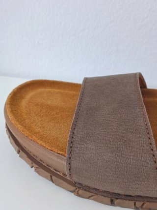 El Naturalista, sandalias marrones unisex, piel