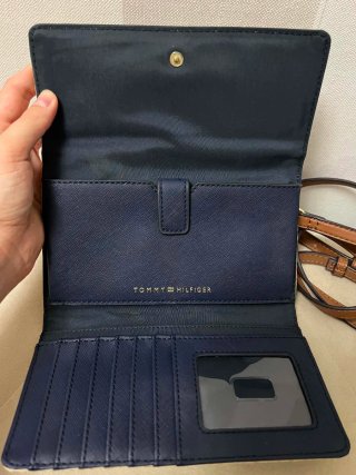 Bolso Tommy Hilfiger Beige y Marrón