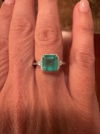 Anillo Oro Blanco 14K Esmeralda 2.30ct IGI