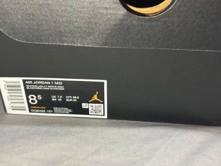 Zapatillas Jordan Air 1 Mid Negro Gris Blanco