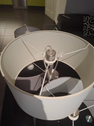 Lámparas de tela beige y gris