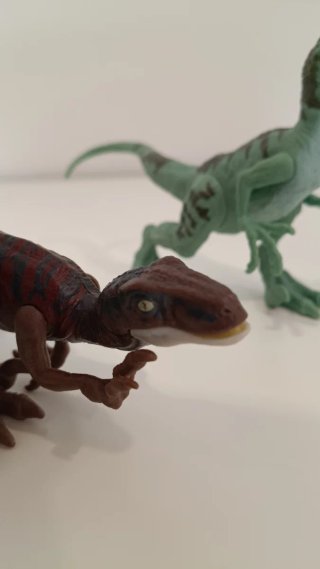 Lote 3 Velociraptor Jurassic World