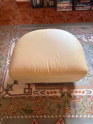 Puff / Reposapiés Piel Beige
