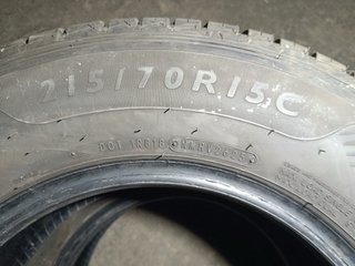 Neumático Dunlop 215/70 R15C