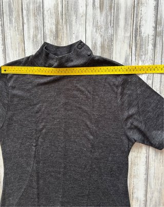 Camisola H&M cuello alto gris Talla L
