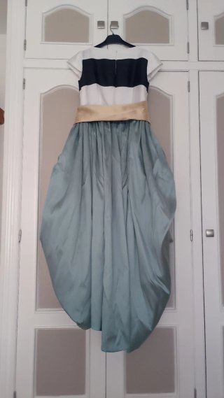 Vestido Matilde Cano Ceremonia Azul y Blanco