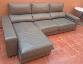 Divano ad angolo in pelle marrone convertibile