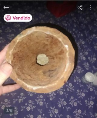 Tambor africano de madera tallada