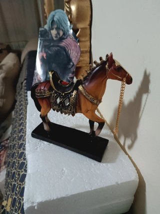 Figura Caballo Galopando 19cm alto 19cm largo