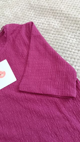 Camiseta NAF NAF Texturizada Fucsia Talla S
