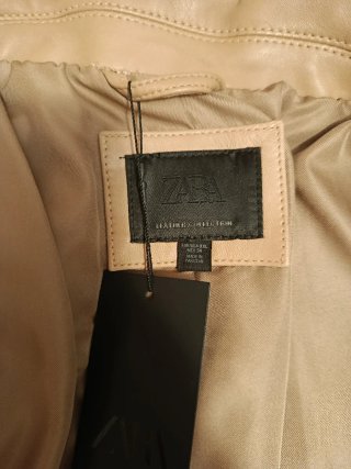 Cazadora piel Zara beige