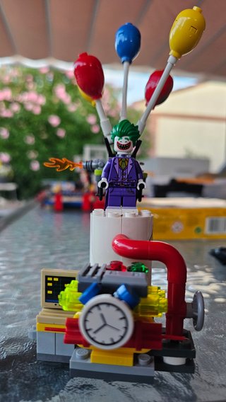 LEGO Batman 70900 Fuga Globo Joker Completo
