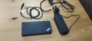 Lenovo ThinkPad USB negro adaptador90W y cables