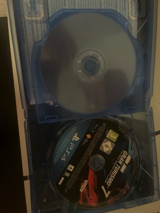 Juegos PS4 Gran Turismo y GTA V Premium