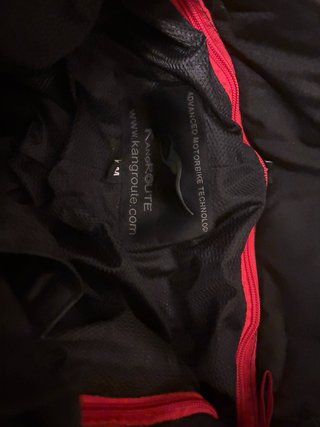 Pantalones Moto Negros con Detalles Amarillos