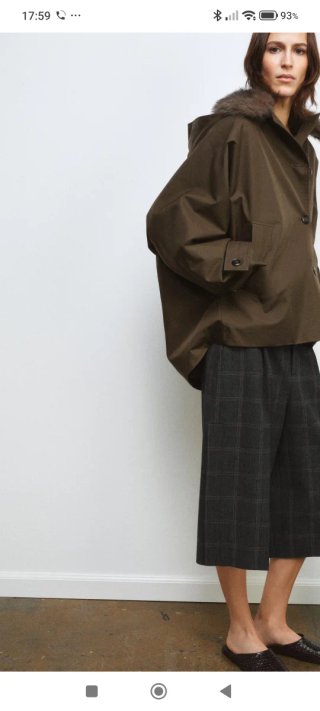 Trench Zara verde/marrón con capucha