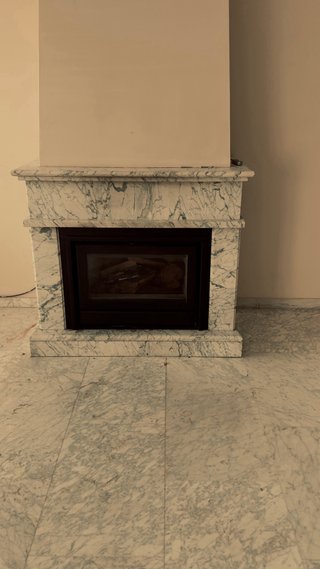 Casete de chimenea con ventilador en mármol