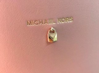 Bolso Tote Michael Kors Rosa  de su gama en perfu