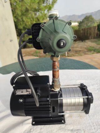 Bomba de agua Grundfos