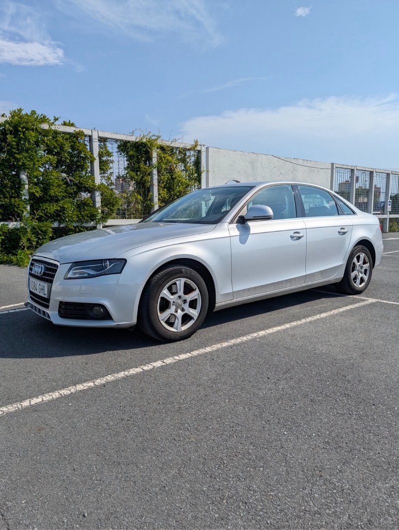 Audi A4 2008 - foto 1