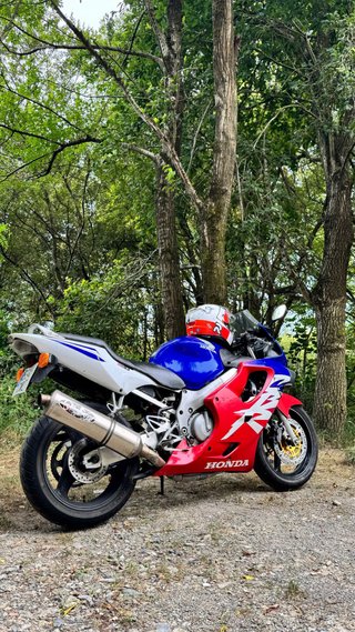 Honda CBR 600 F4 Carburada