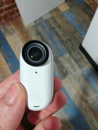 Insta360 GO 3 (128GB) + Accesorios