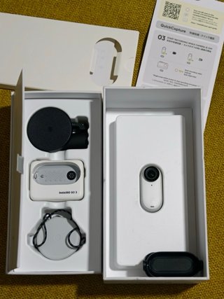 Insta360 GO 3 (128GB) + Accesorios