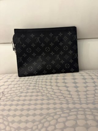 Riñonera Louis Vuitton Negra Monogram