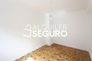 Piso en alquiler en Castillejos en Madrid