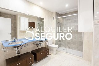 Piso en alquiler en Castillejos en Madrid