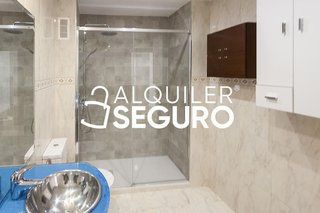 Piso en alquiler en Castillejos en Madrid