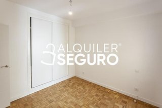 Piso en alquiler en Castillejos en Madrid