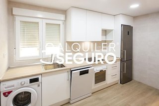 Piso en alquiler en Castillejos en Madrid