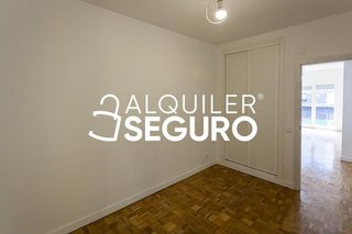 Piso en alquiler en Castillejos en Madrid