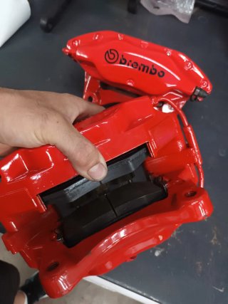 Pinzas de freno Brembo 4 pistones