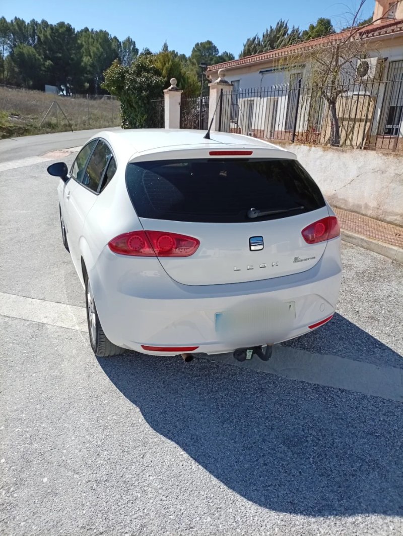 SEAT Leon 2012 - foto 1