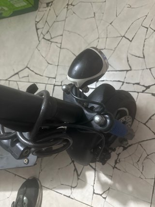 Patinete eléctrico como nuevo