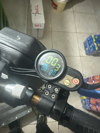 Patinete eléctrico como nuevo