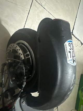 Patinete eléctrico como nuevo
