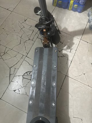 Patinete eléctrico como nuevo